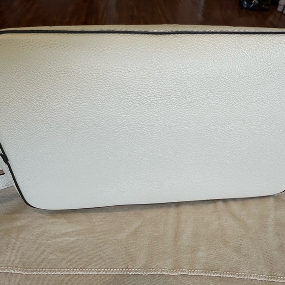 *****SOLD******Louis Vuitton - Picture 9 of 12